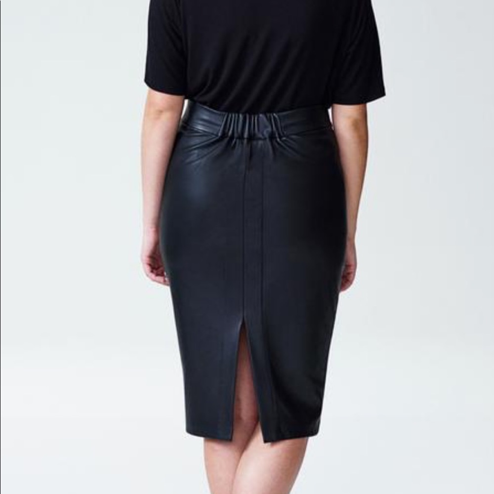 Original standard 100% vegan leather skirt